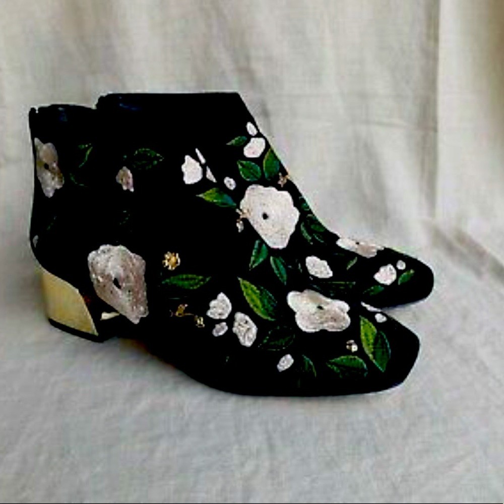 Karl Lagerfeld boots